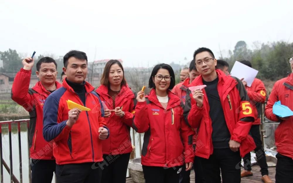 祝賀磨粉機(jī)廠(chǎng)家桂林鴻程第四屆戶(hù)外拓展圓滿(mǎn)結(jié)束 祝賀磨粉機(jī)廠(chǎng)家桂林鴻程第四屆戶(hù)外拓展圓滿(mǎn)結(jié)束