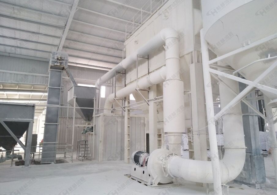 小型石灰石磨粉機配置三：HCH780超細環(huán)輥磨粉機